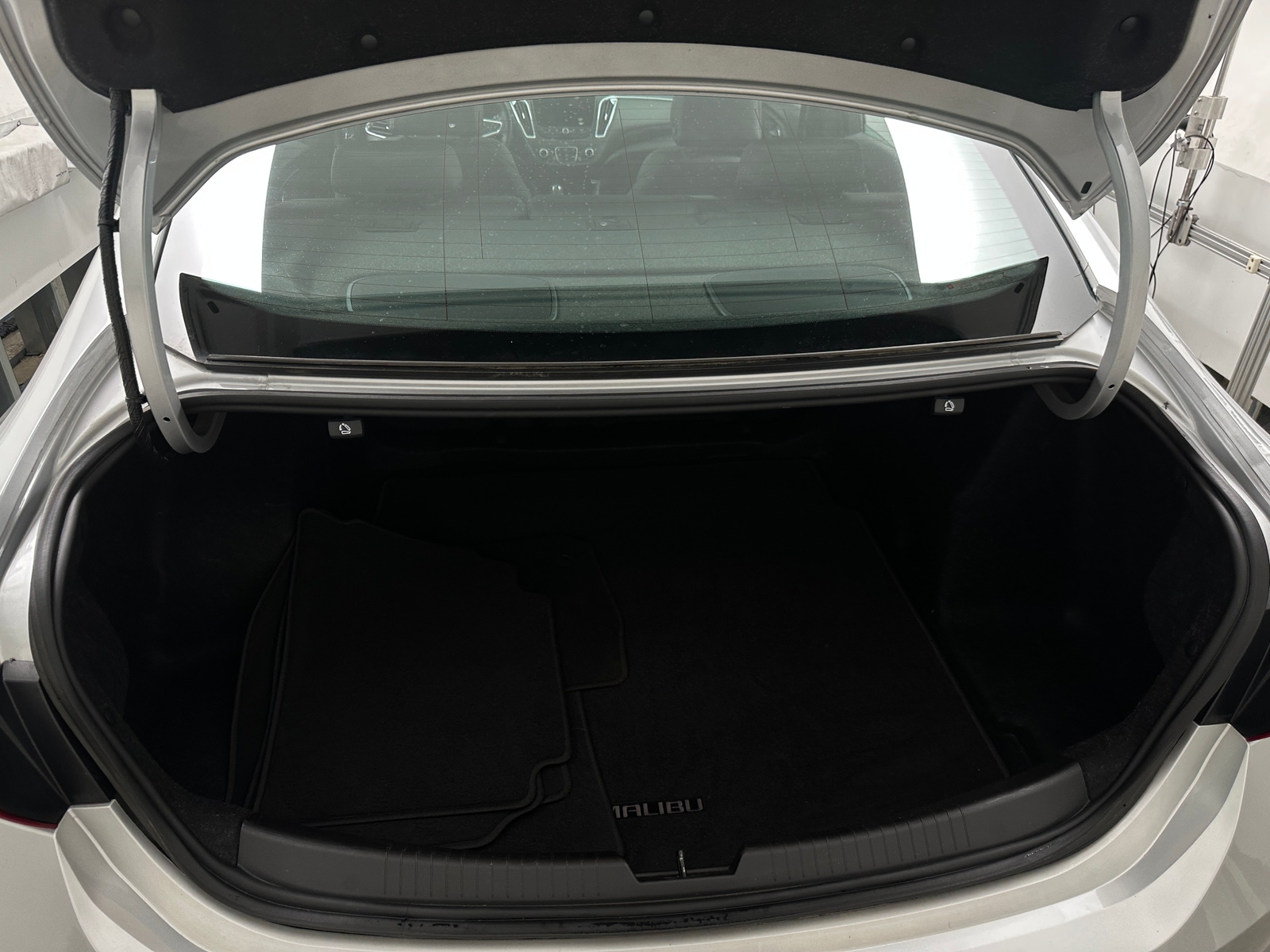 Thumbnail: 2020 Chevrolet Malibu - 6