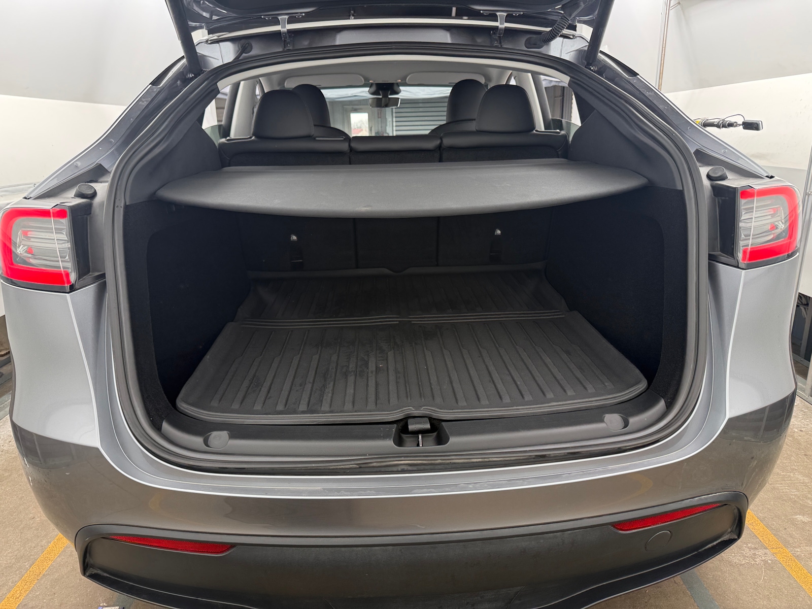 Thumbnail: 2024 Tesla Model Y - 6