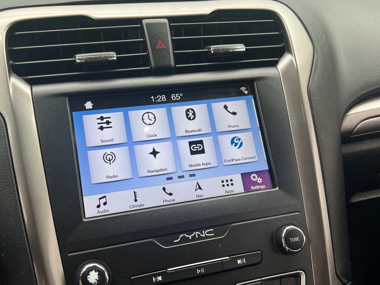 Thumbnail: 2019 Ford Fusion - 4