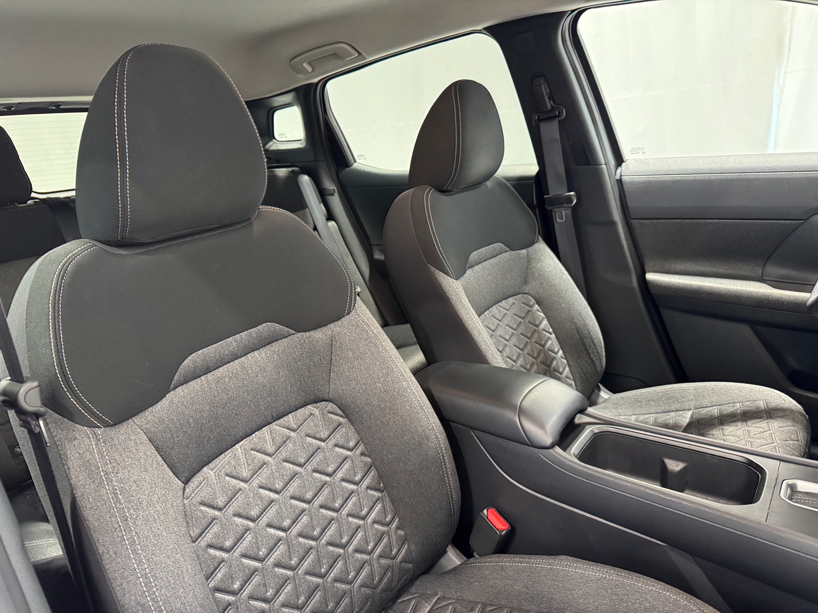 Thumbnail: 2025 Nissan Kicks - 2