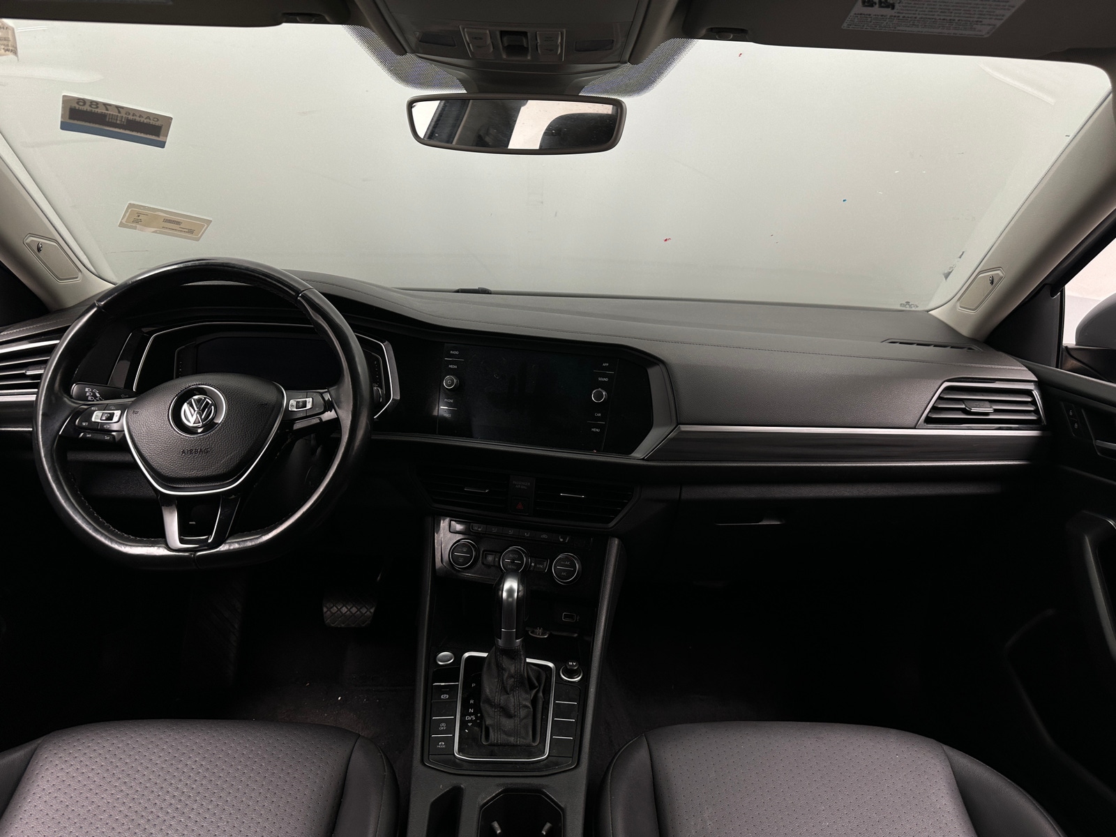 Thumbnail: 2019 Volkswagen Jetta - 2