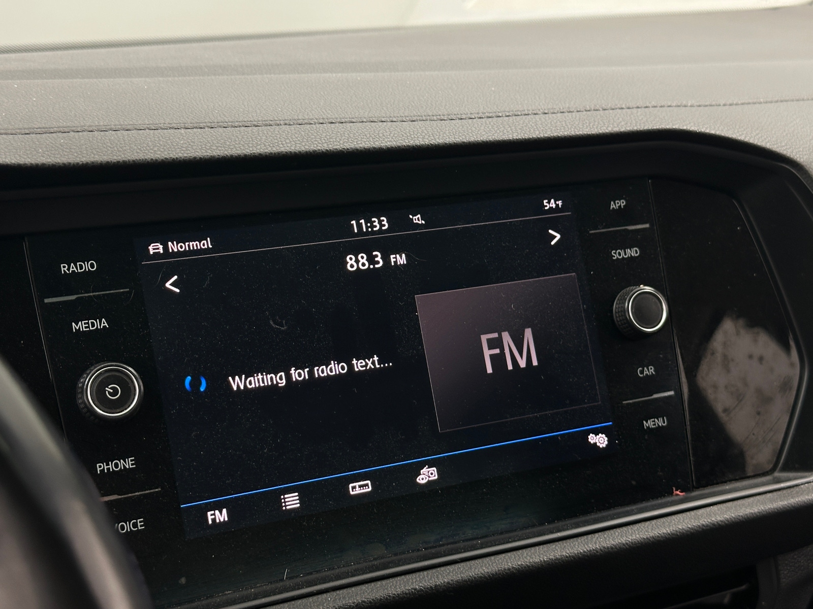 Thumbnail: 2019 Volkswagen Jetta - 3