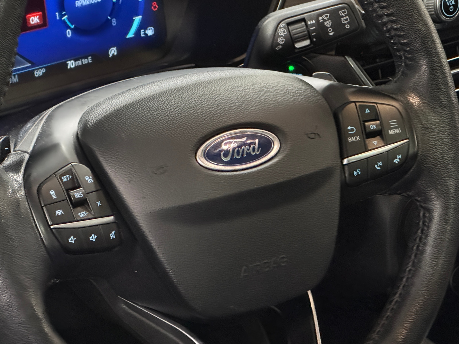 Thumbnail: 2020 Ford Escape - 4