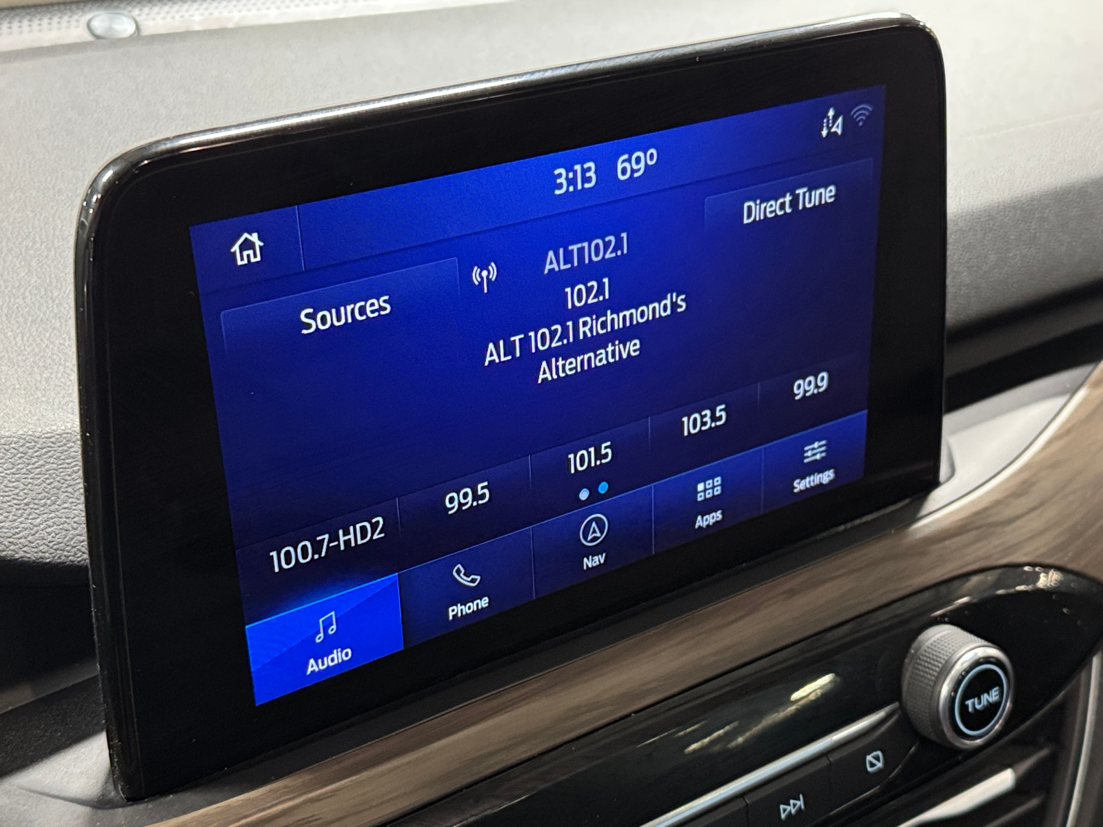 Thumbnail: 2020 Ford Escape - 3