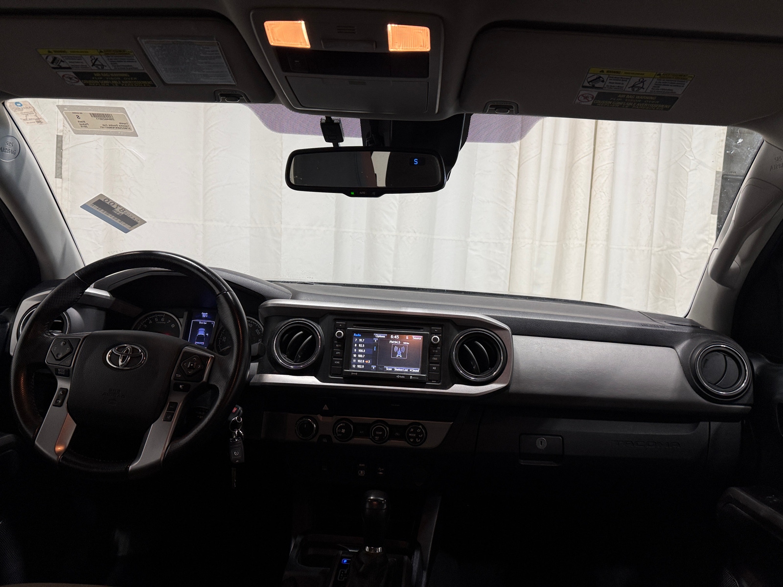 Thumbnail: 2019 Toyota Tacoma - 3