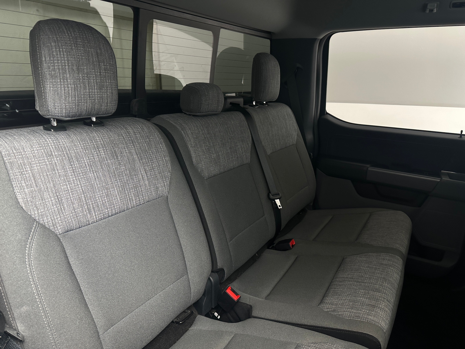 Thumbnail: 2021 Ford Econoline - 6