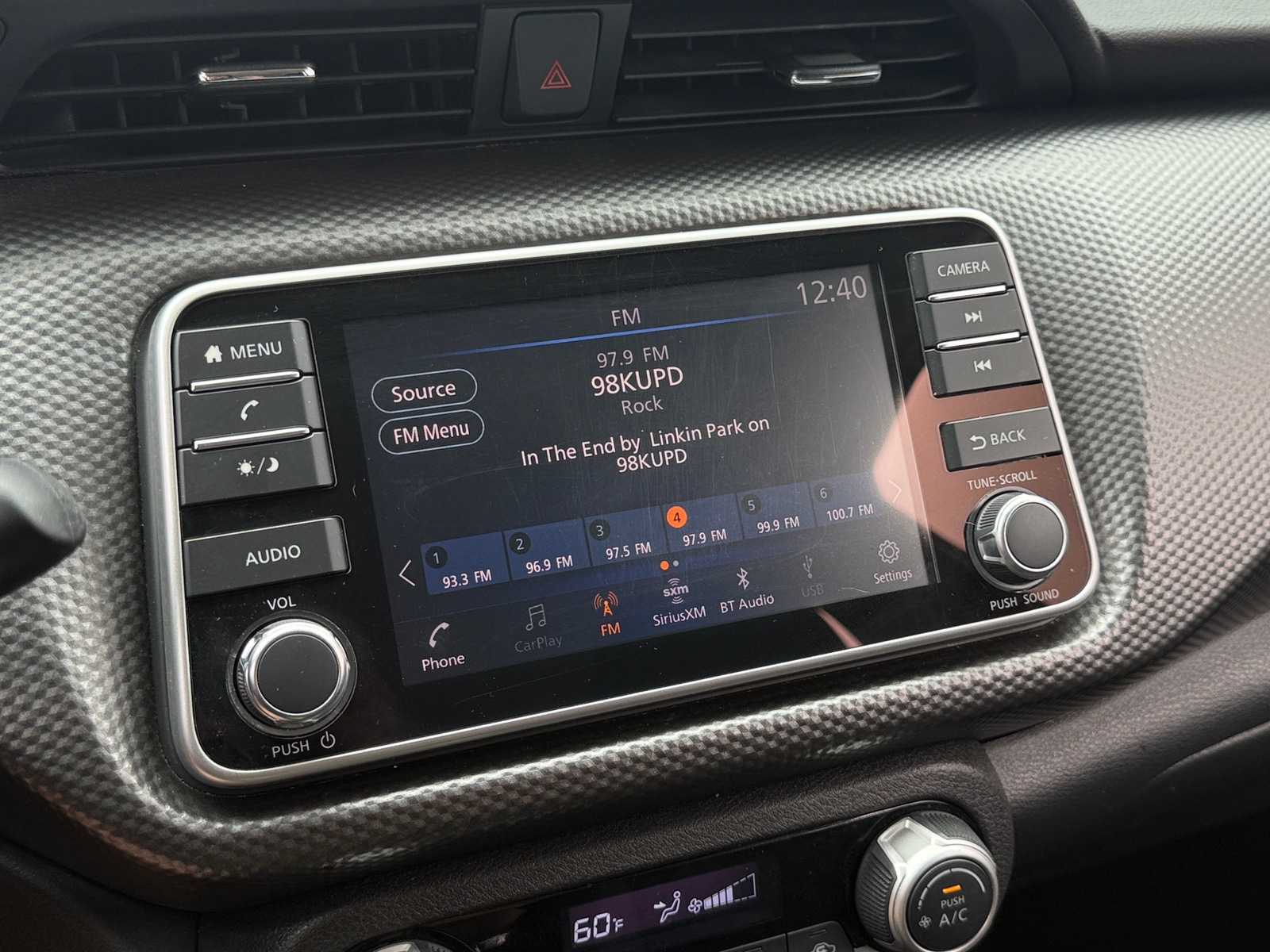 Thumbnail: 2019 Nissan Kicks - 4