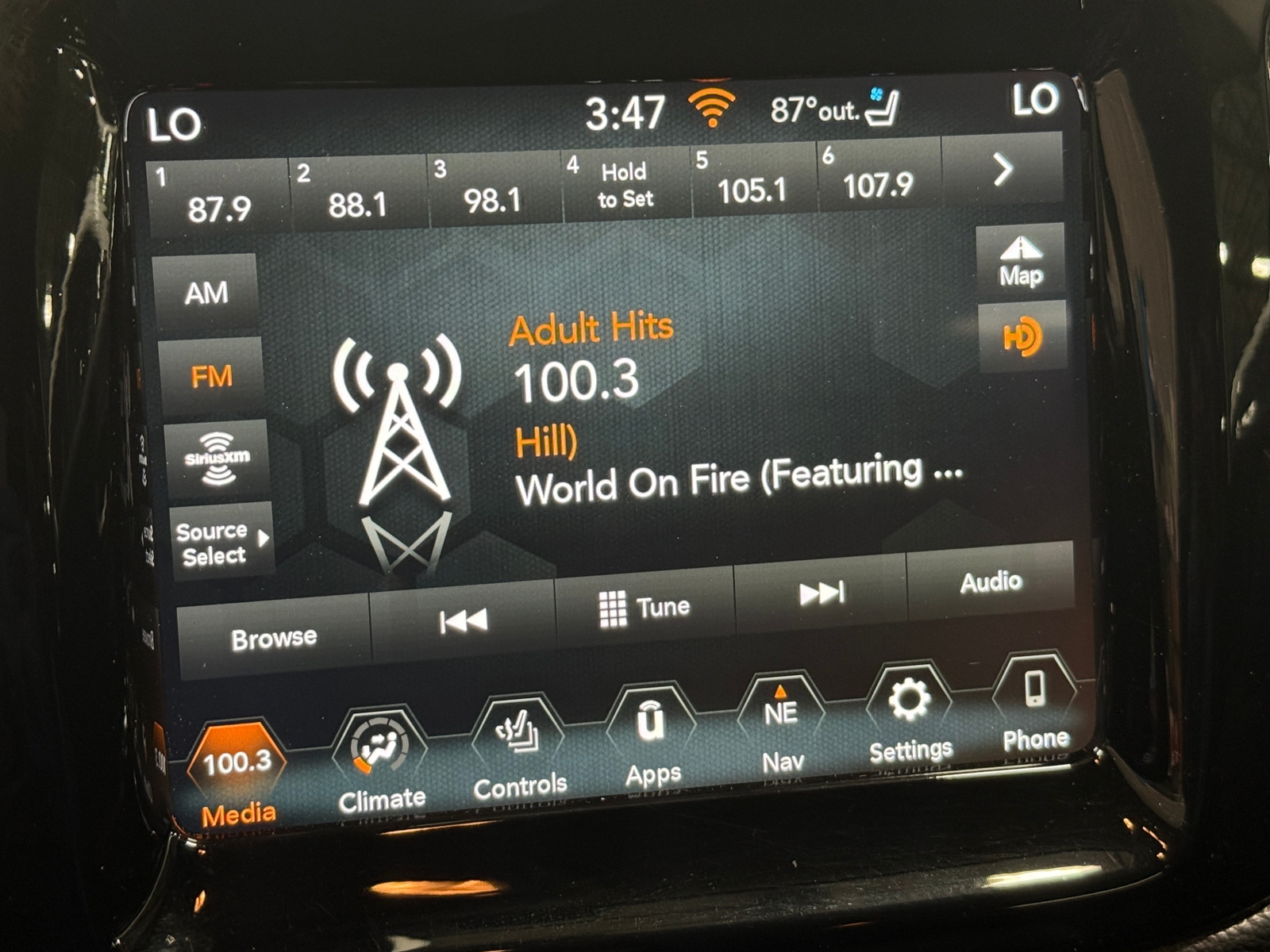 Thumbnail: 2021 Jeep Compass - 3