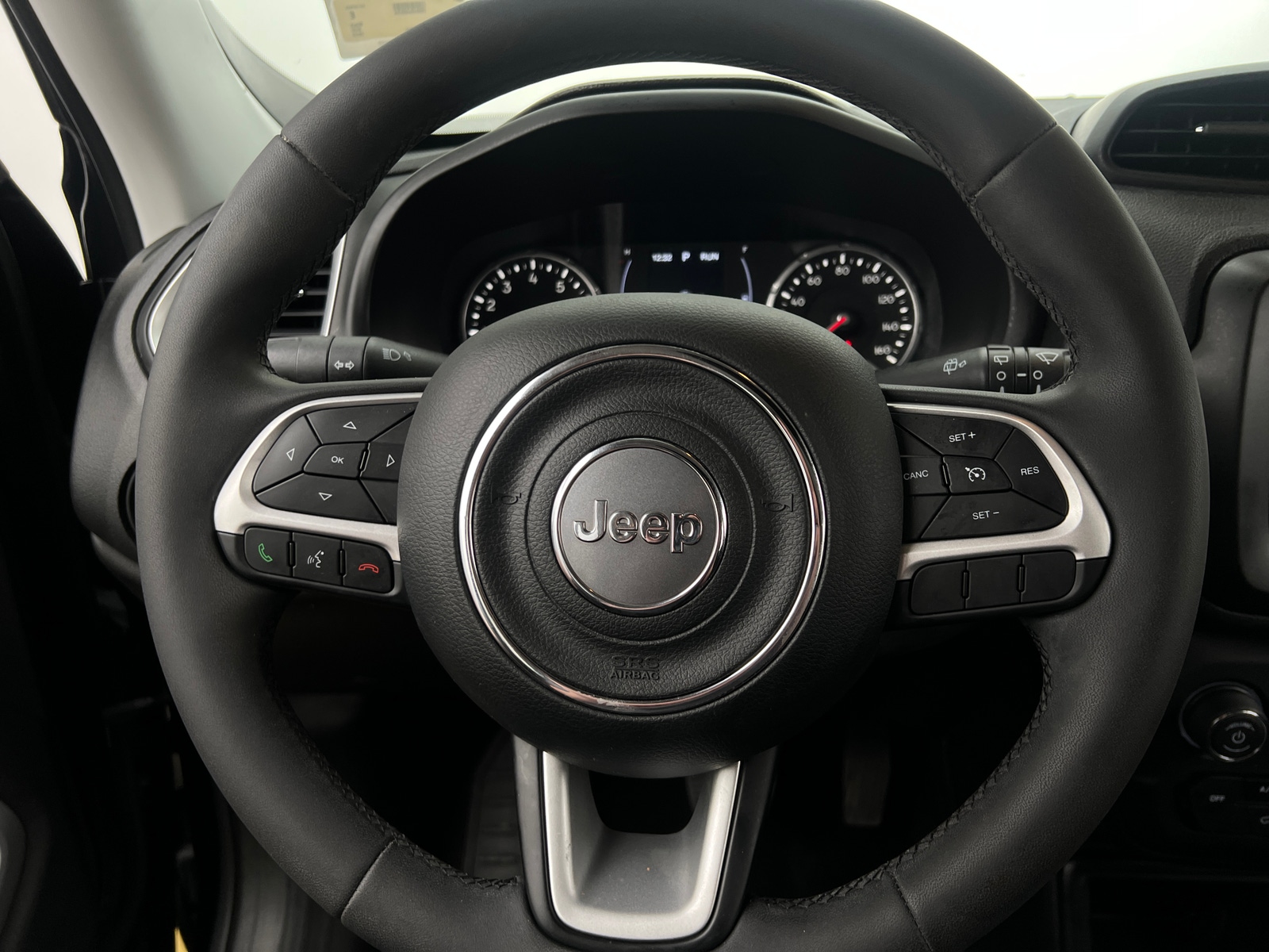 Thumbnail: 2018 Jeep Renegade - 5