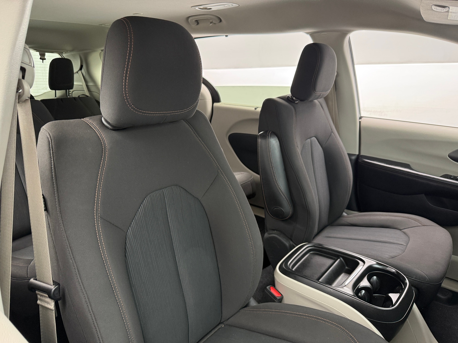 Thumbnail: 2020 Chrysler Pacifica - 2