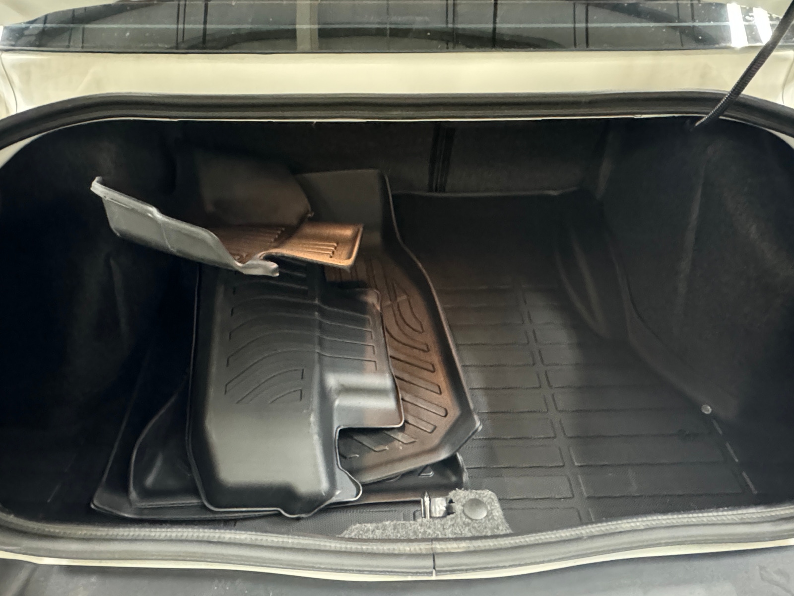 Thumbnail: 2022 Dodge Challenger - 6