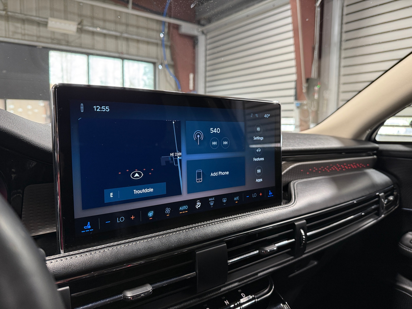 Thumbnail: 2024 Lincoln Corsair - 3