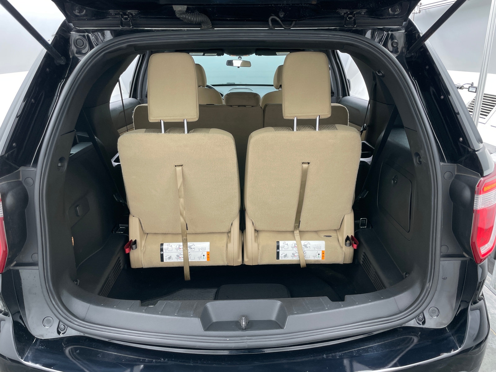 Thumbnail: 2017 Ford Explorer - 7