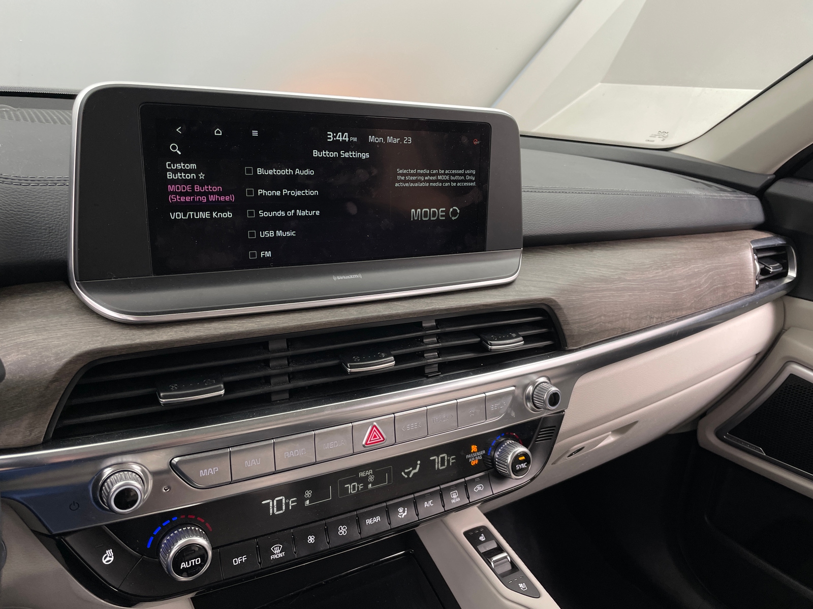 Thumbnail: 2022 Kia Telluride - 3