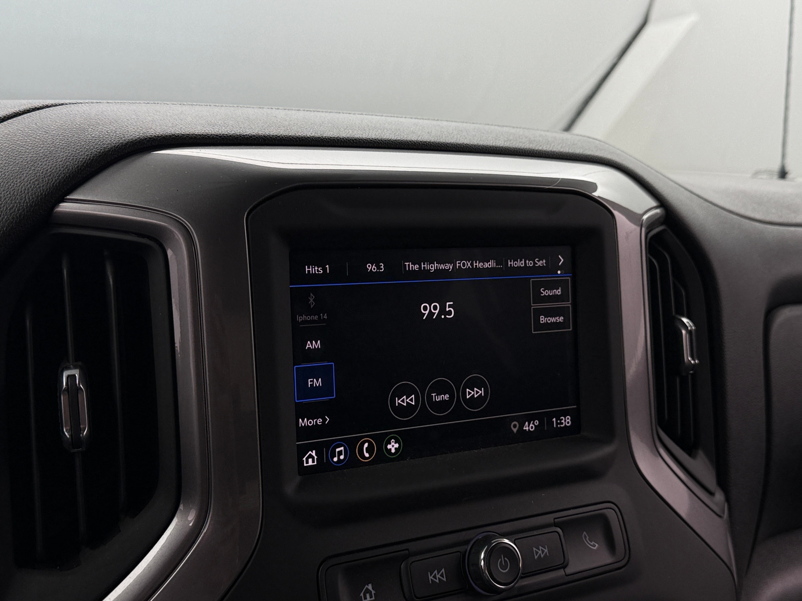 Thumbnail: 2024 Chevrolet Silverado 1500 - 4