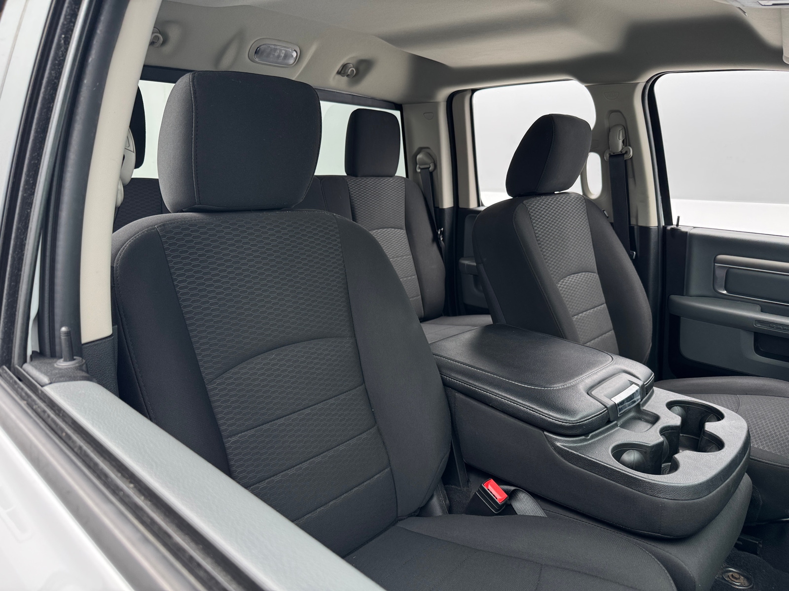 Thumbnail: 2020 RAM 1500 Classic - 2