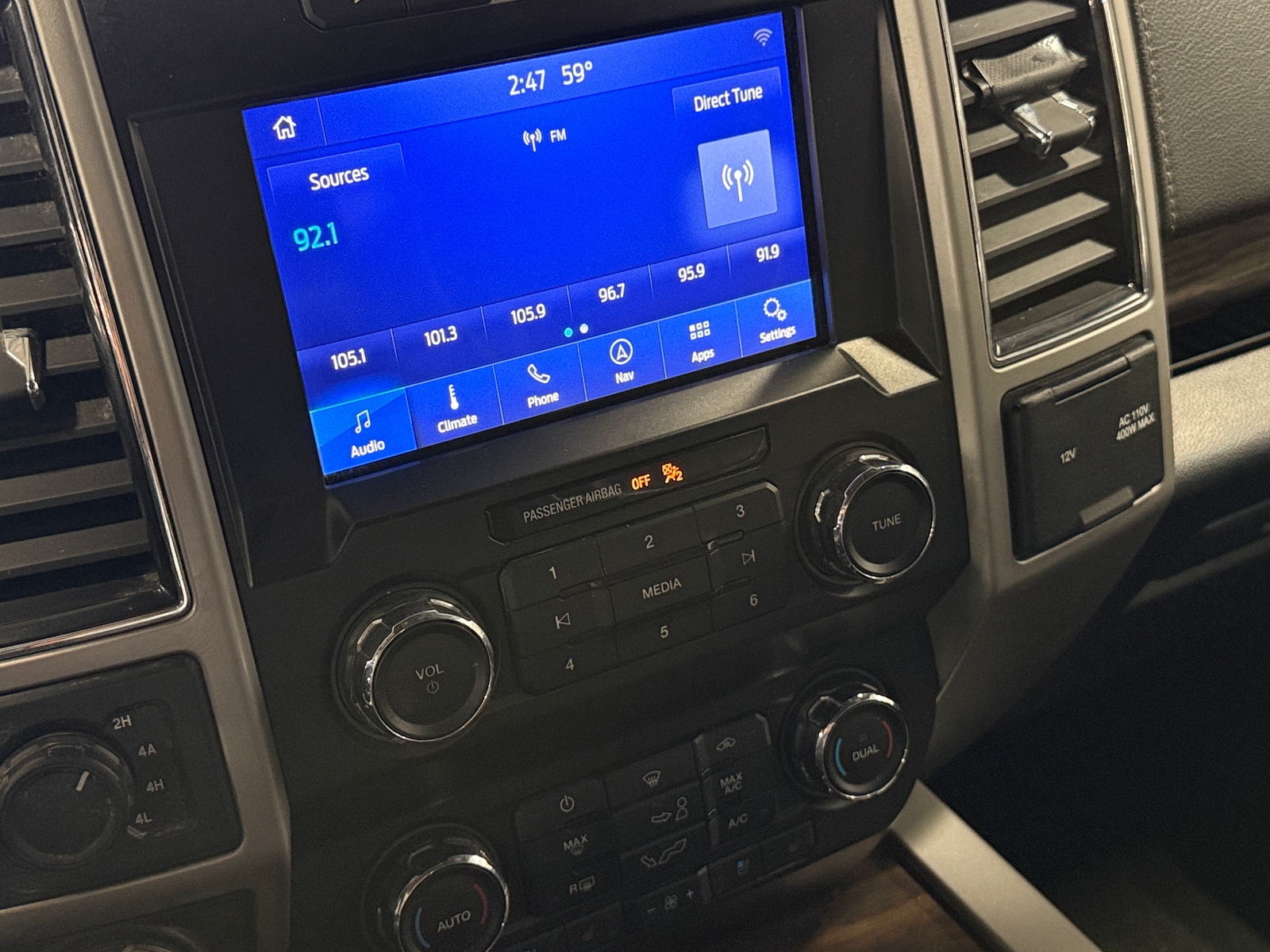 Thumbnail: 2019 Ford Econoline - 3