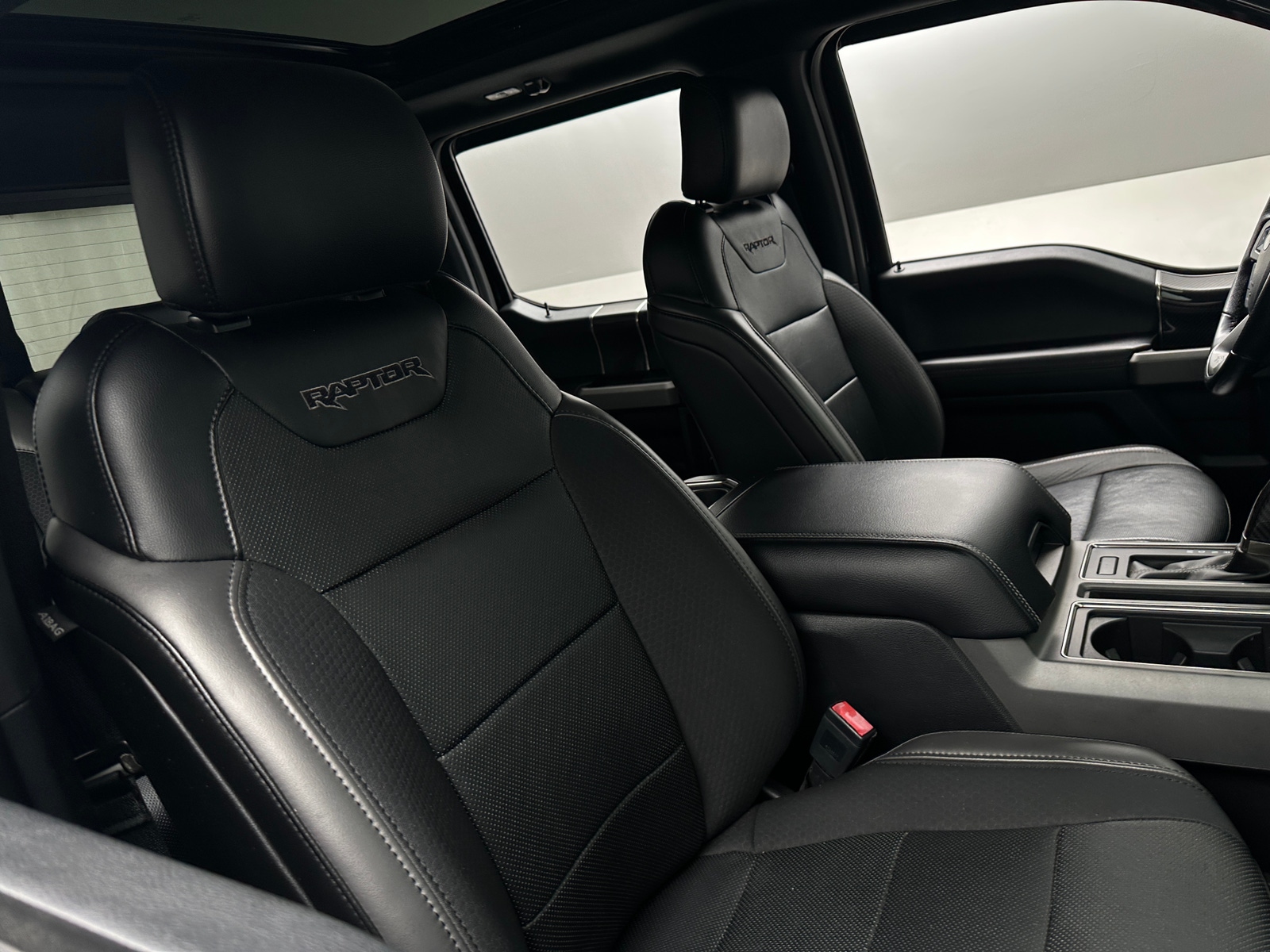 Thumbnail: 2019 Ford Econoline - 2