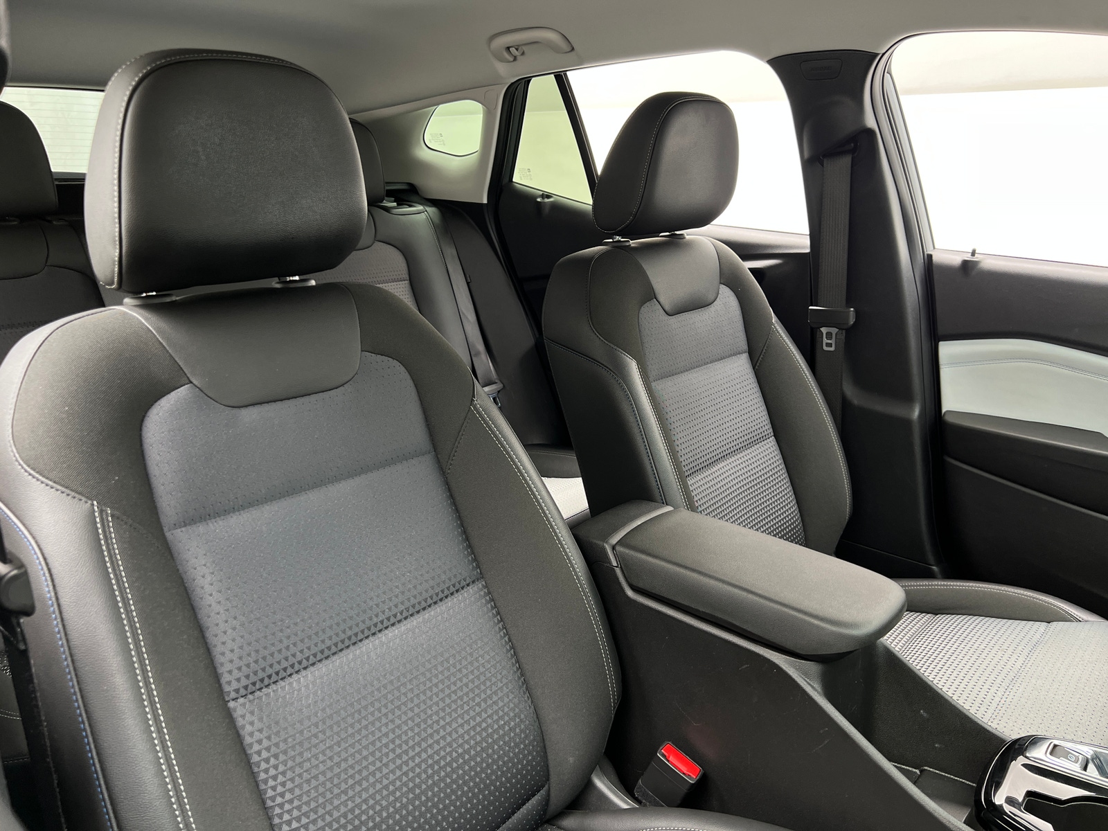 Thumbnail: 2025 Chevrolet Trax - 2