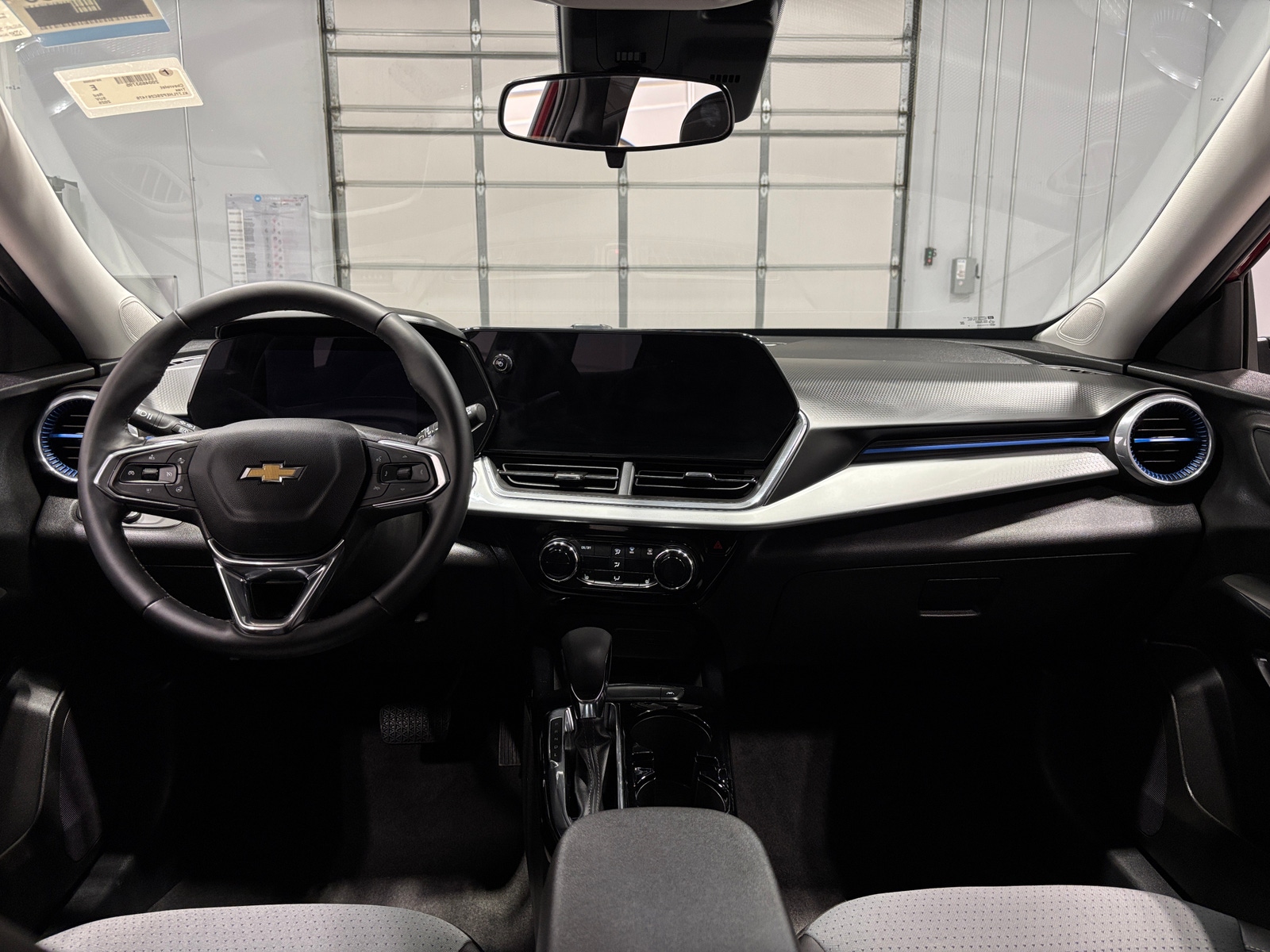 Thumbnail: 2025 Chevrolet Trax - 3