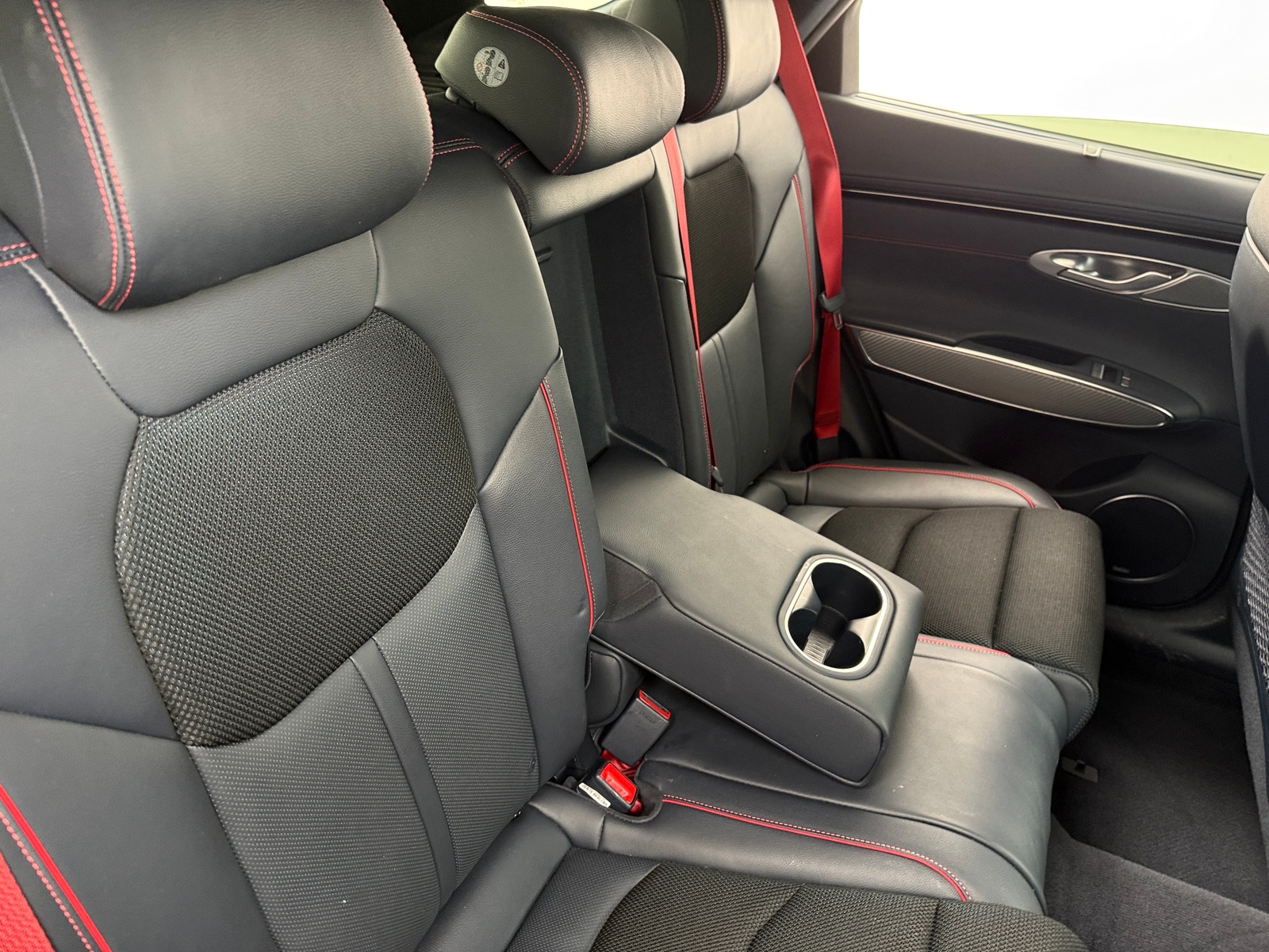 Thumbnail: 2022 Genesis GV70 - 5