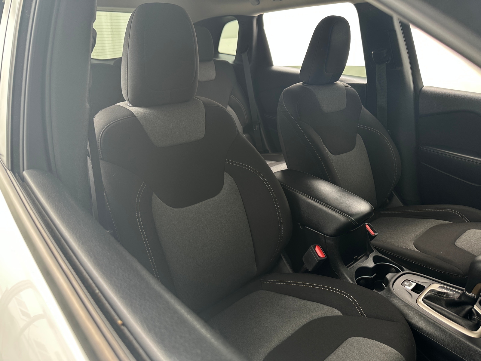 Thumbnail: 2018 Jeep Cherokee - 2