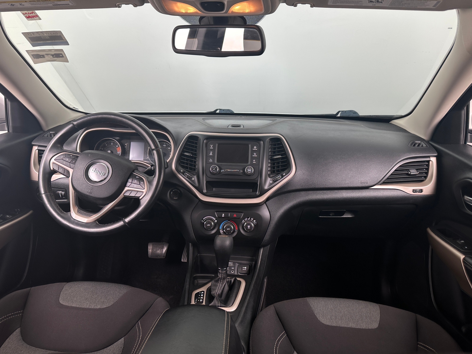 Thumbnail: 2018 Jeep Cherokee - 3