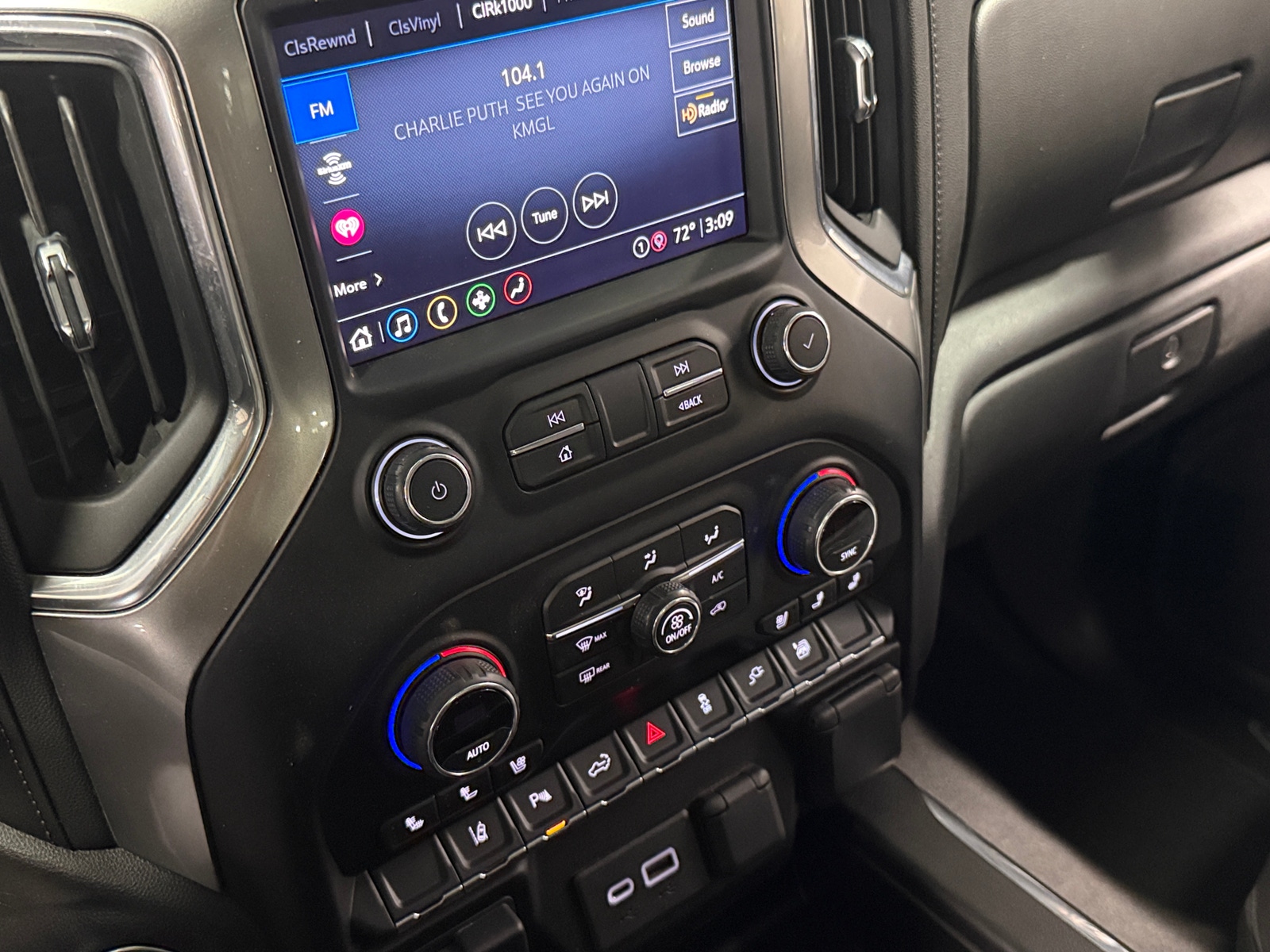 Thumbnail: 2021 Chevrolet Silverado 2500 - 3