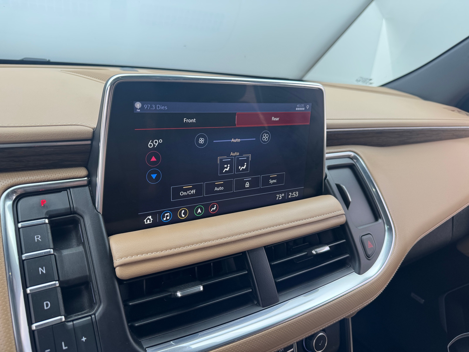 Thumbnail: 2021 Chevrolet Suburban - 3