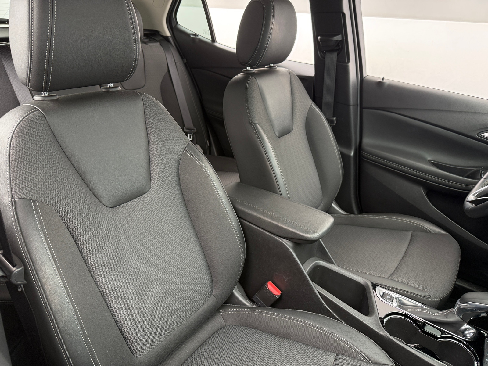 Thumbnail: 2025 Buick Encore GX - 2