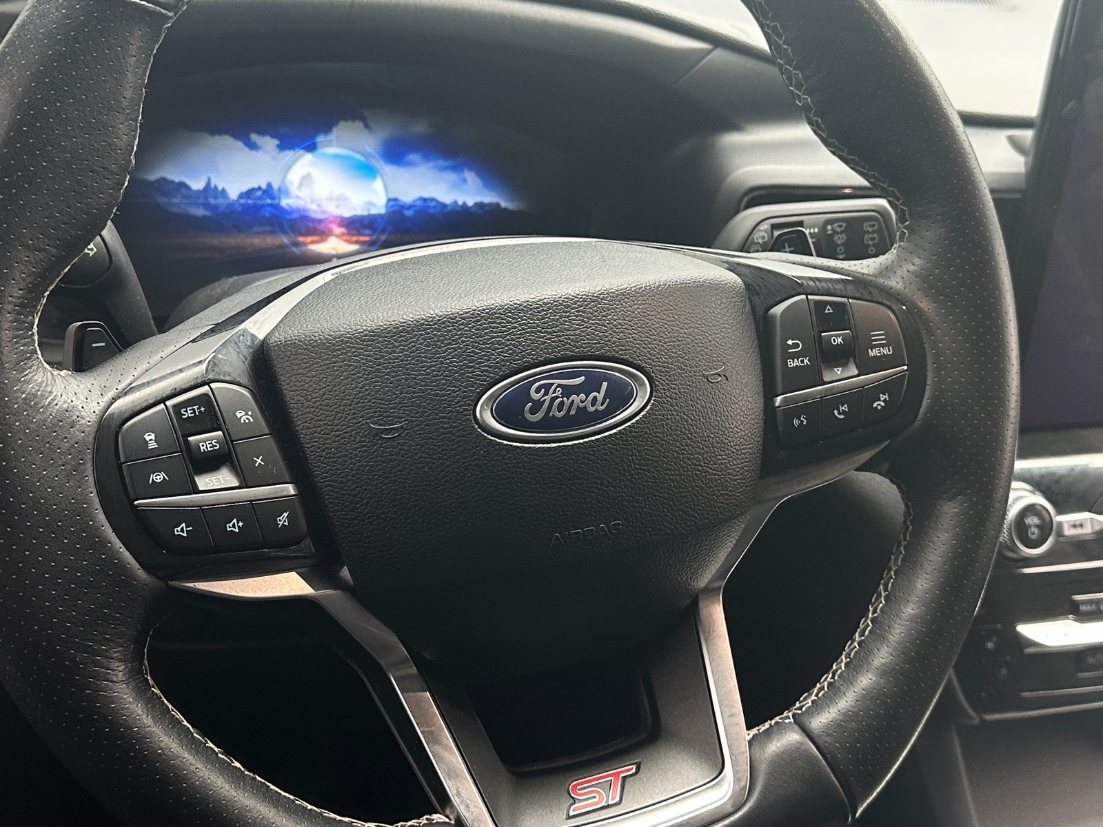 Thumbnail: 2023 Ford Explorer - 4