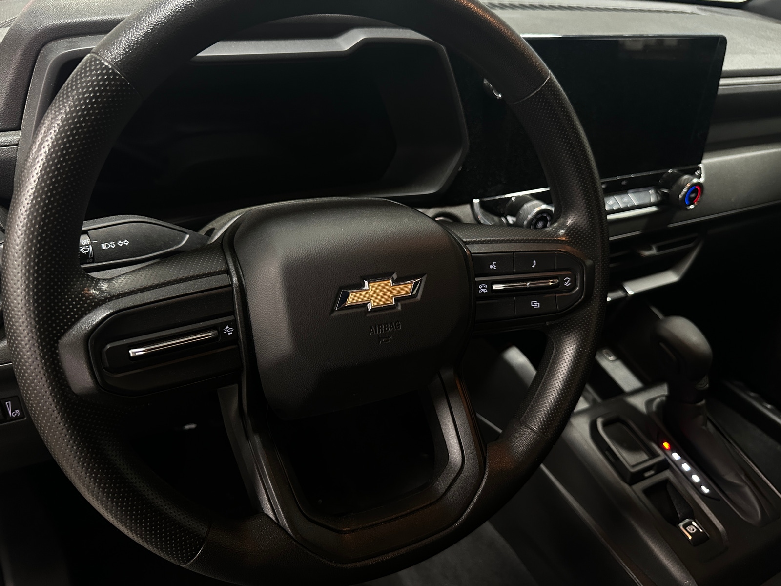 Thumbnail: 2024 Chevrolet Colorado - 5