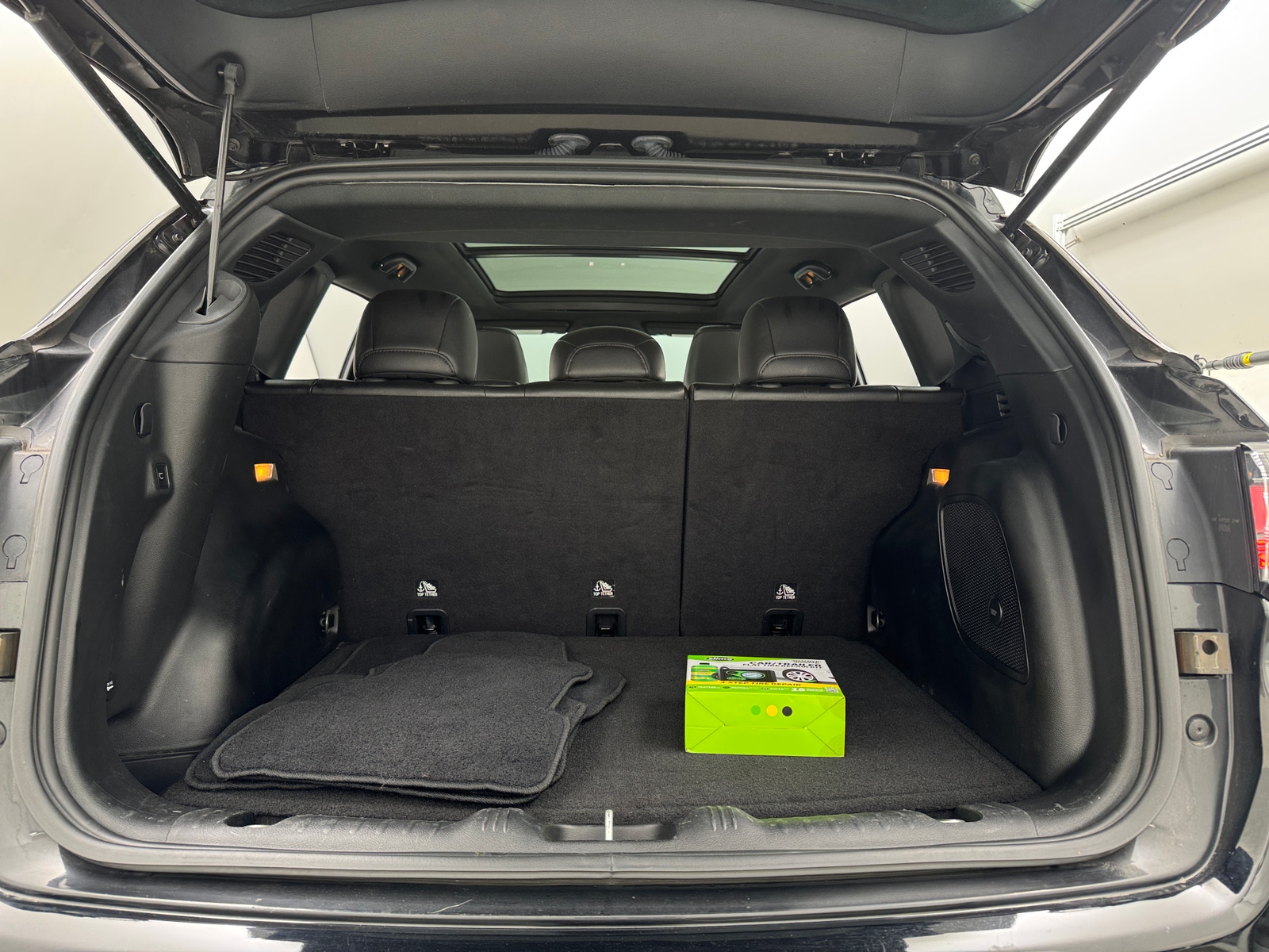 Thumbnail: 2022 Jeep Compass - 6