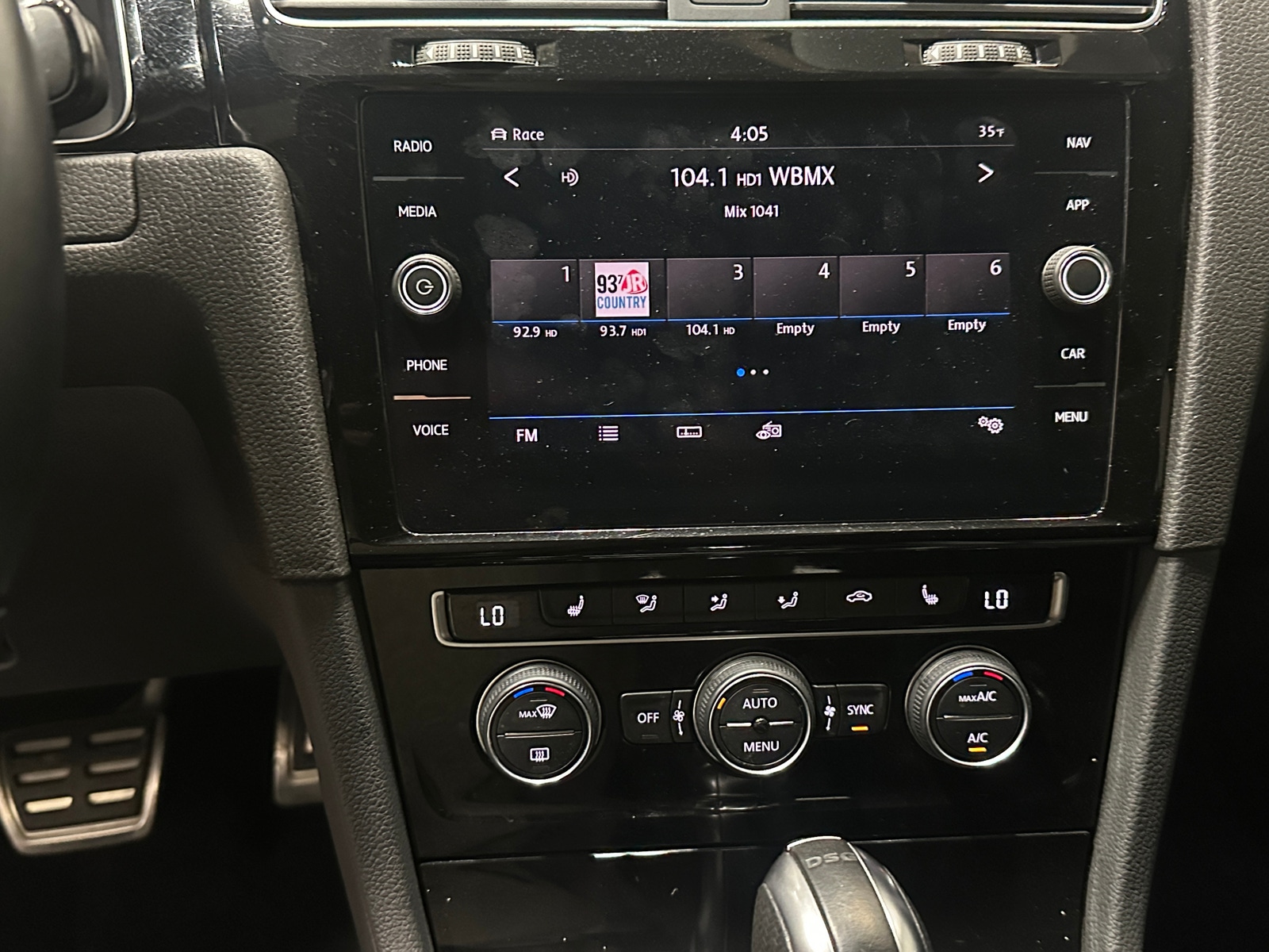 Thumbnail: 2019 Volkswagen Golf - 3