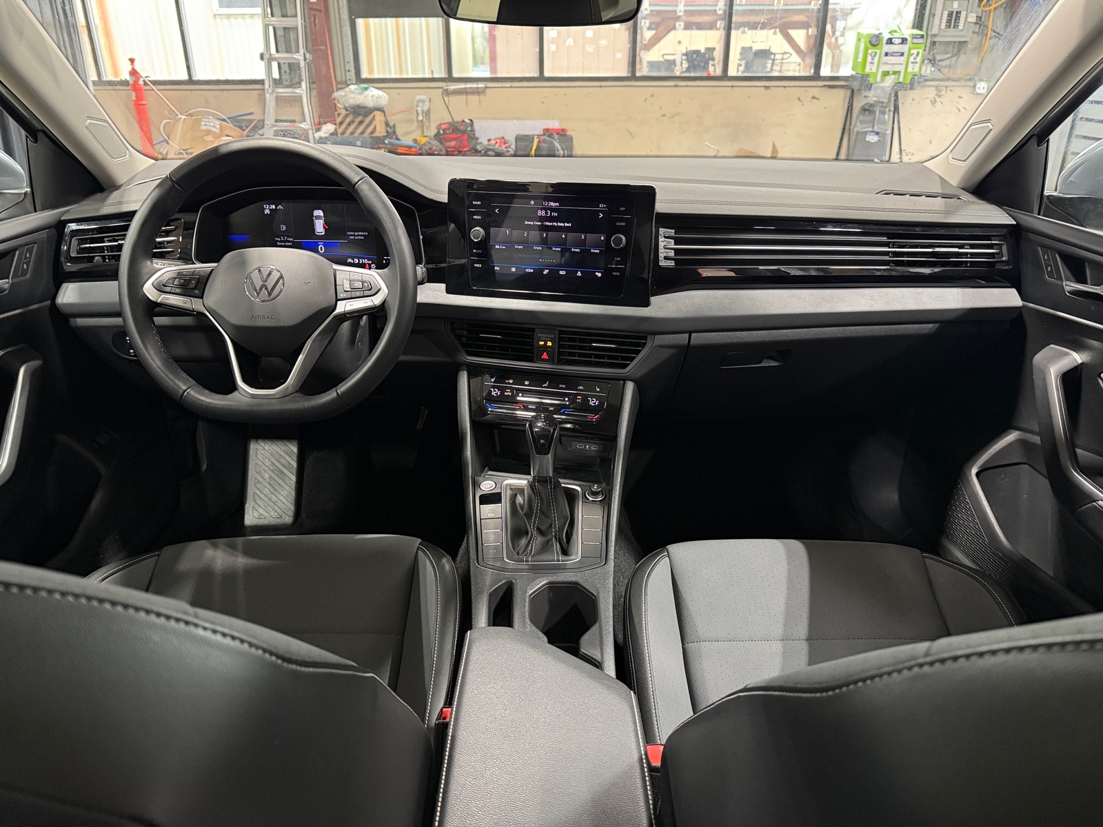 Thumbnail: 2025 Volkswagen Jetta - 2