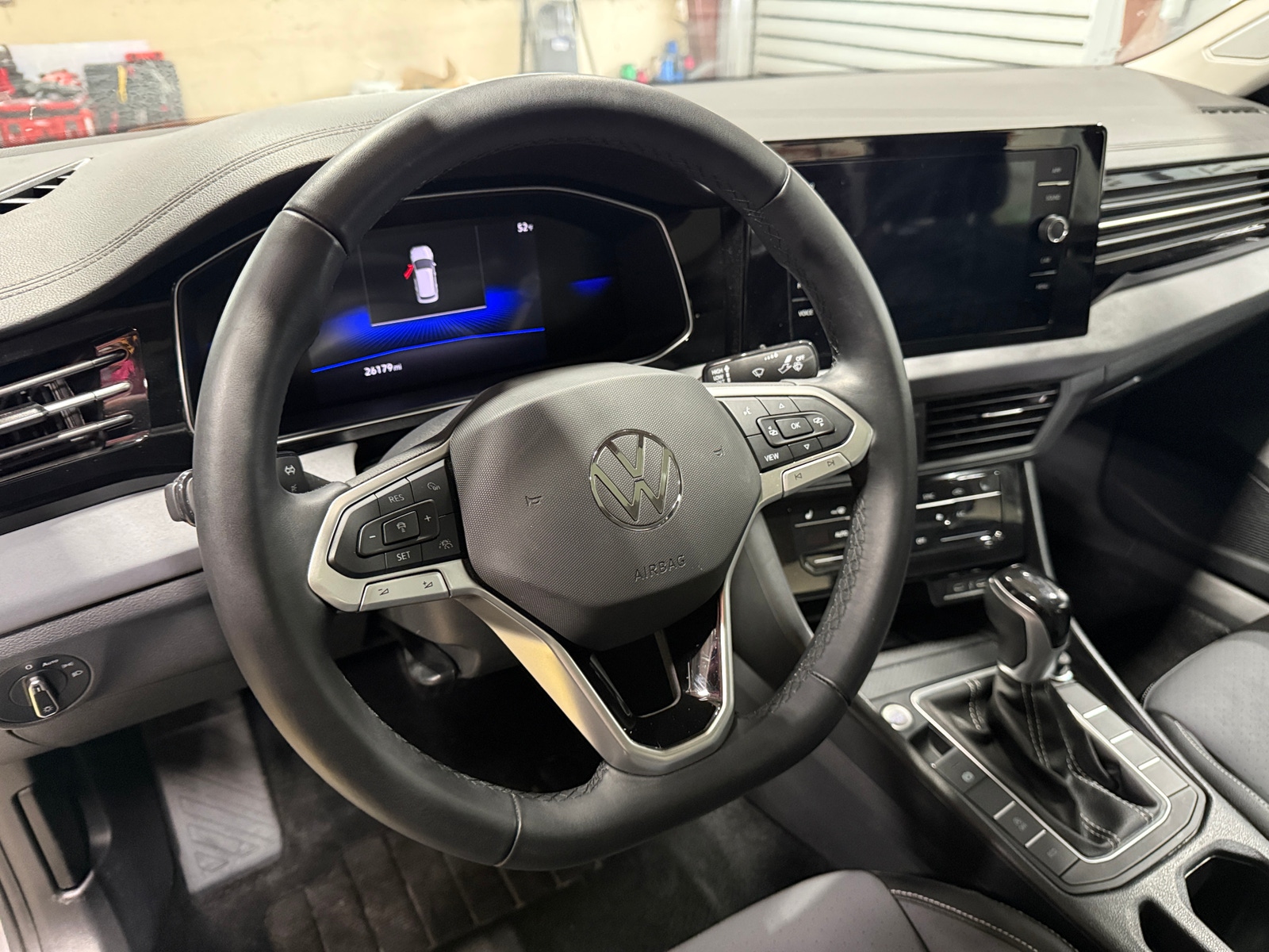 Thumbnail: 2025 Volkswagen Jetta - 4