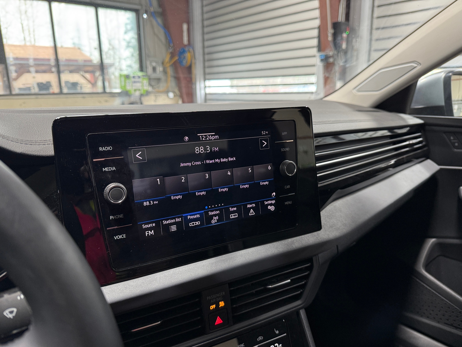 Thumbnail: 2025 Volkswagen Jetta - 3