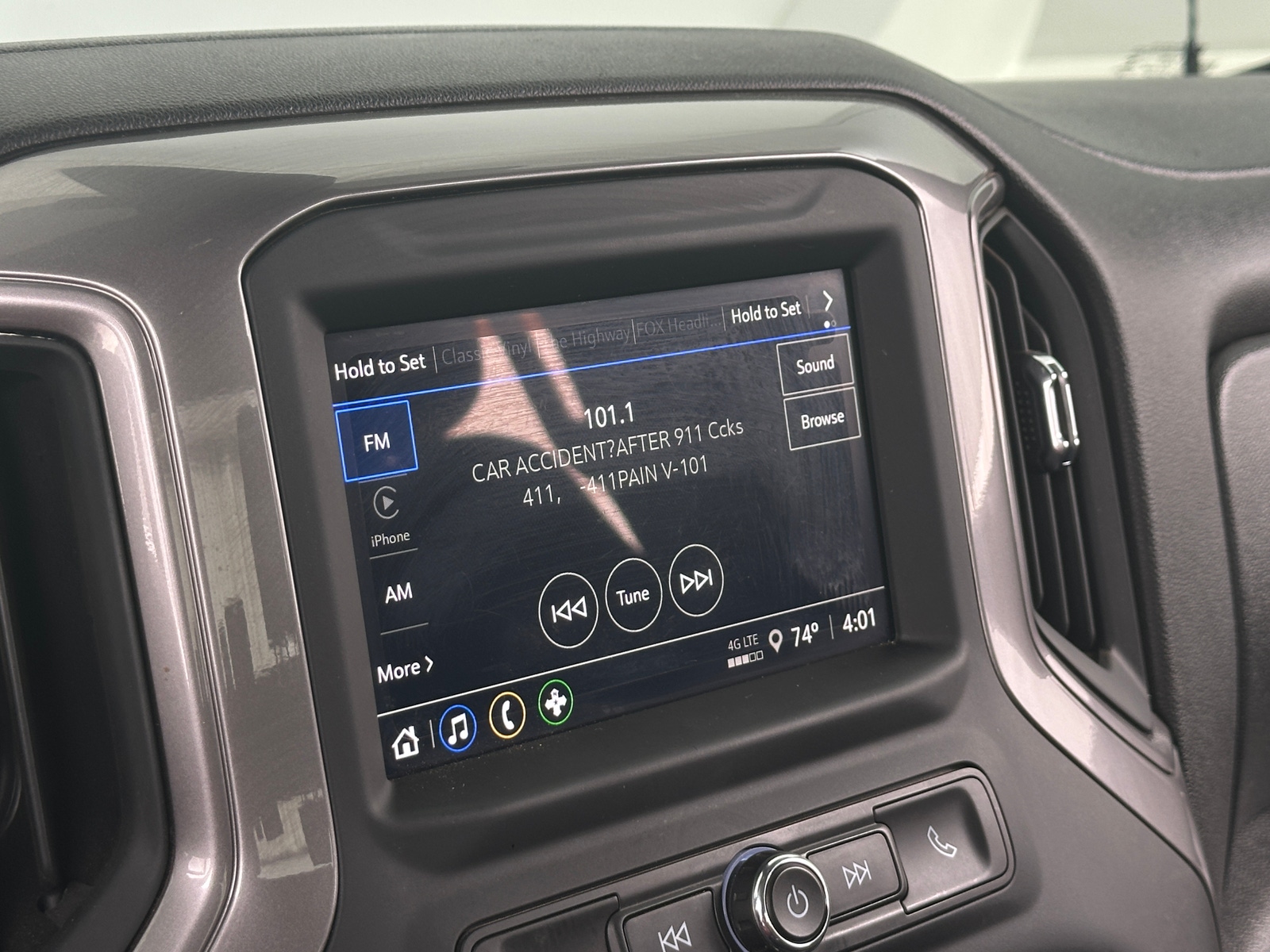 Thumbnail: 2022 Chevrolet Silverado 1500 - 4