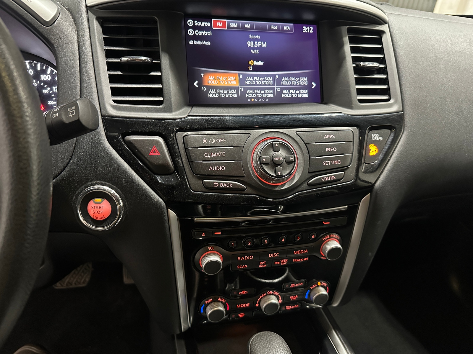 Thumbnail: 2020 Nissan Pathfinder - 4