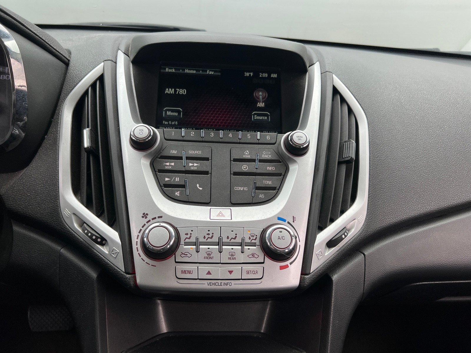 Thumbnail: 2017 GMC Terrain - 4