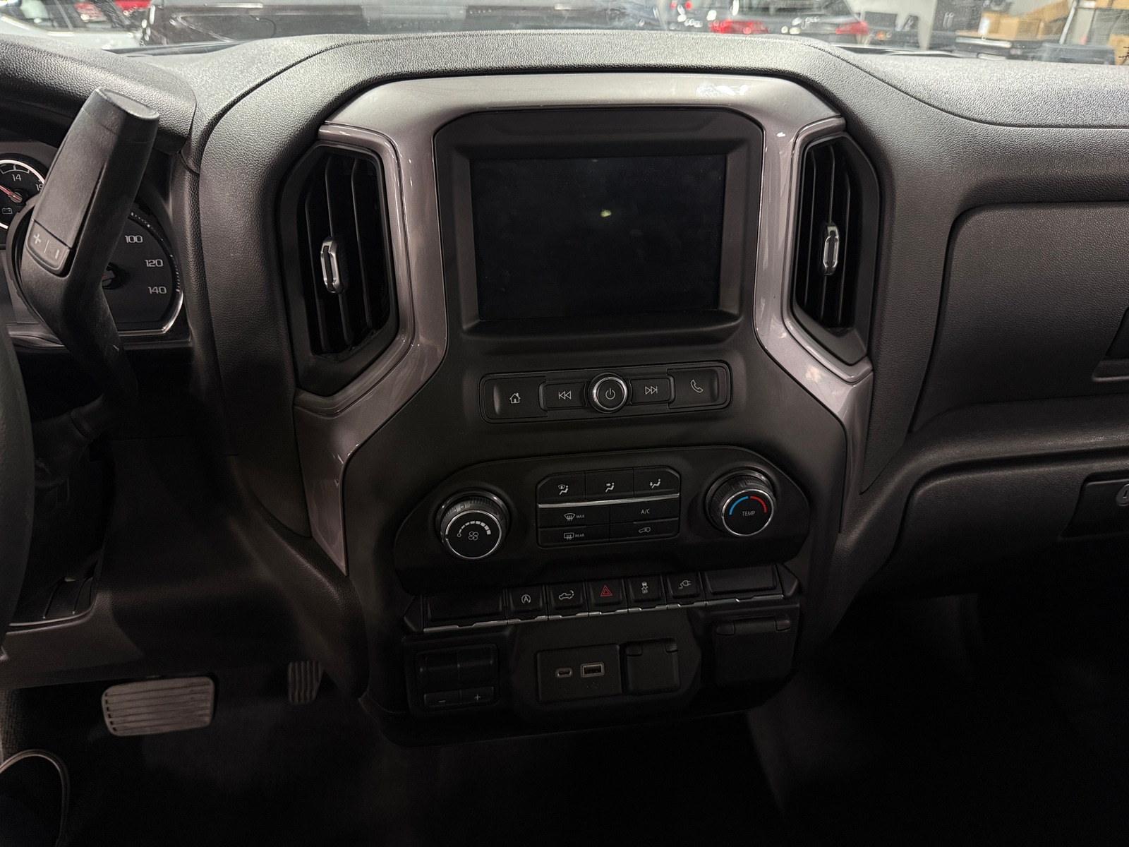 Thumbnail: 2021 Chevrolet Silverado 1500 - 4