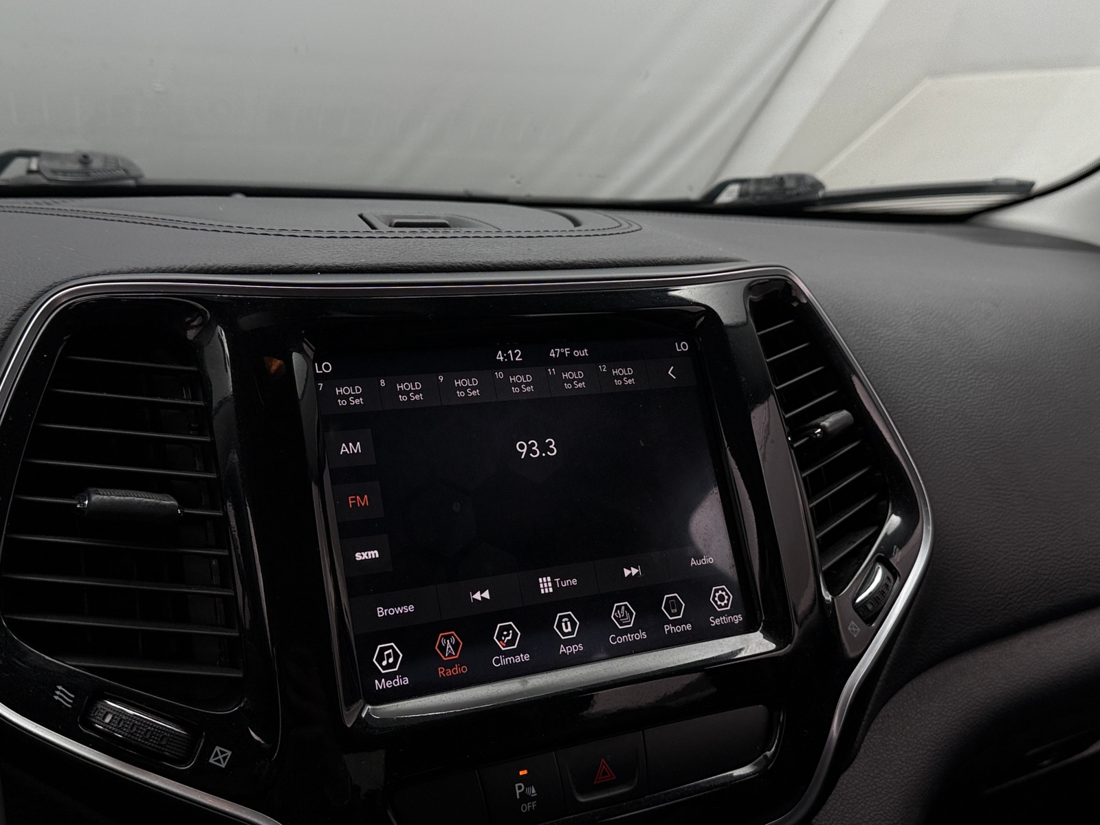 Thumbnail: 2019 Jeep Cherokee - 3