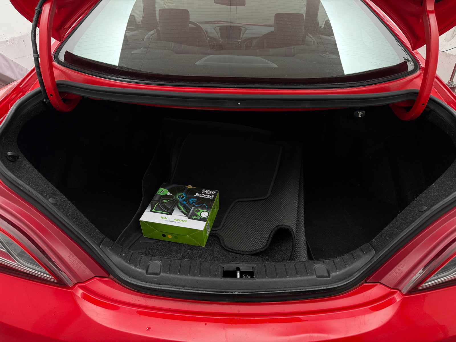 Thumbnail: 2015 Hyundai Genesis - 4