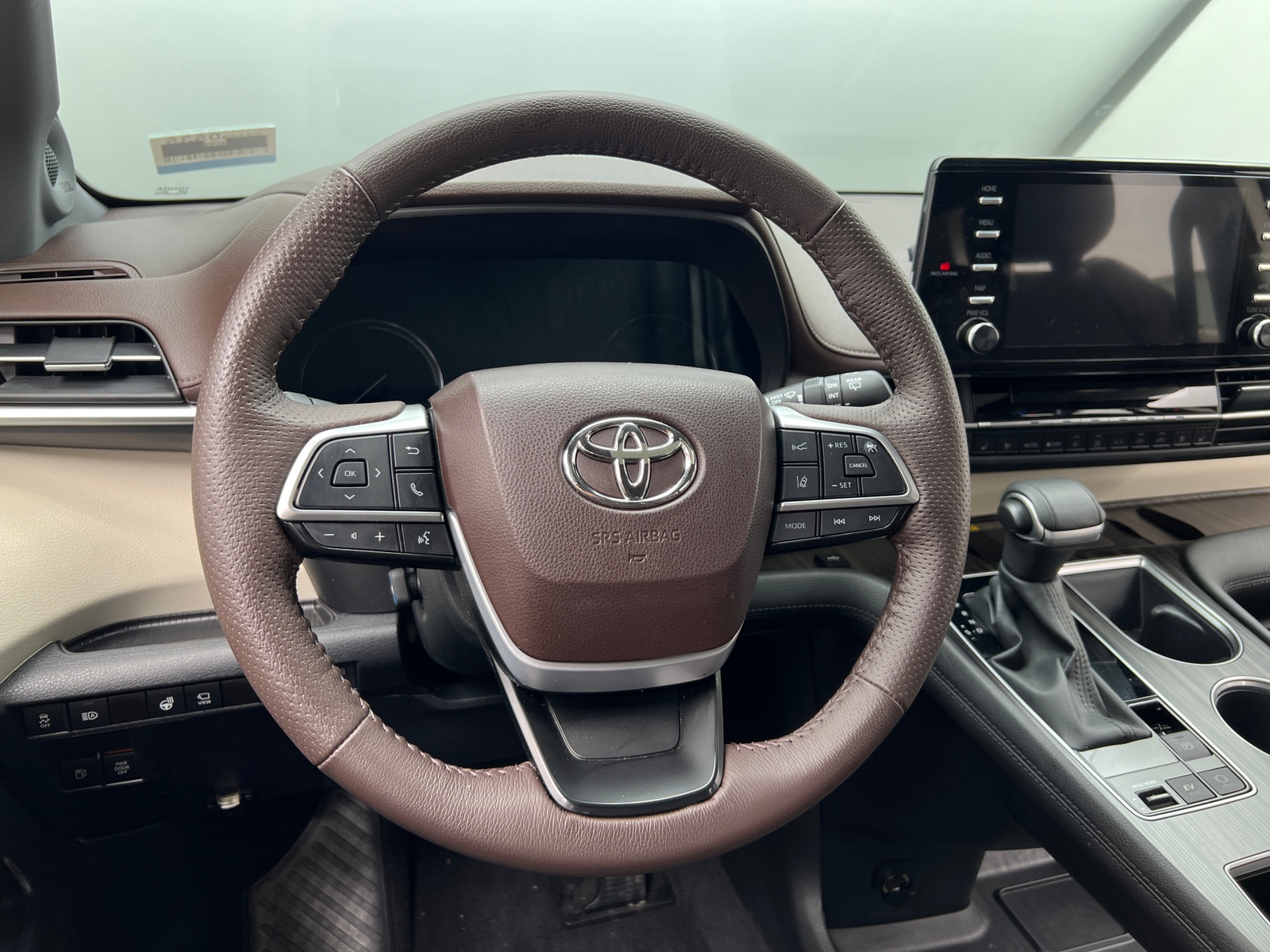 Thumbnail: 2024 Toyota Sienna - 4