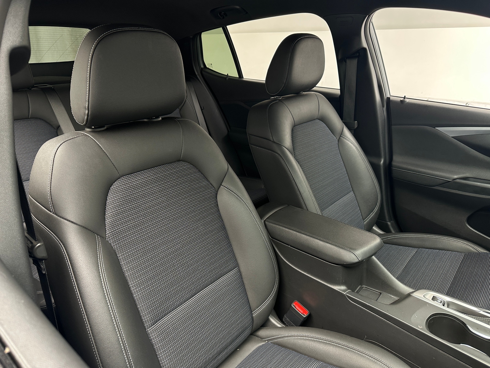 Thumbnail: 2025 Buick Envista - 2