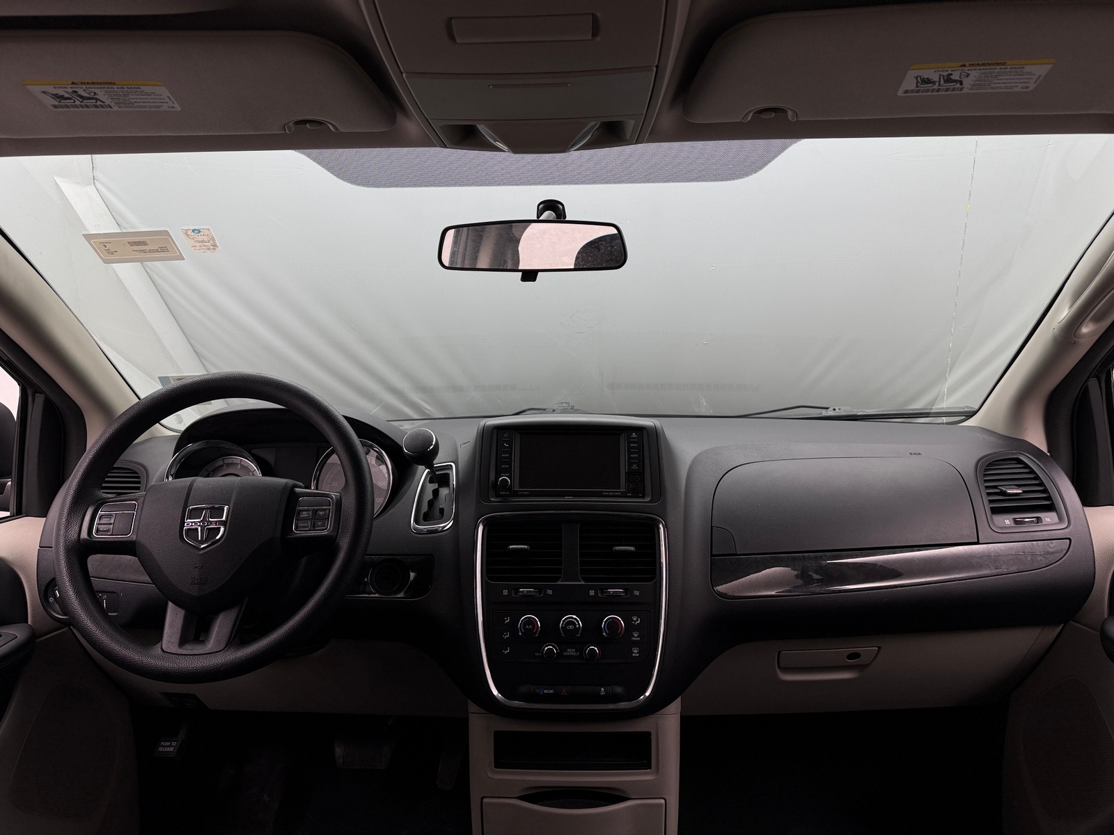 Thumbnail: 2017 Dodge Grand Caravan - 3