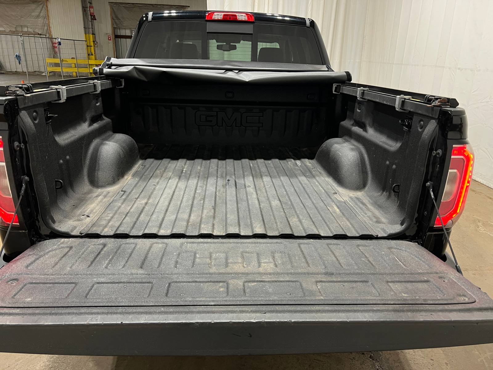 Thumbnail: 2017 GMC Sierra 1500 - 6
