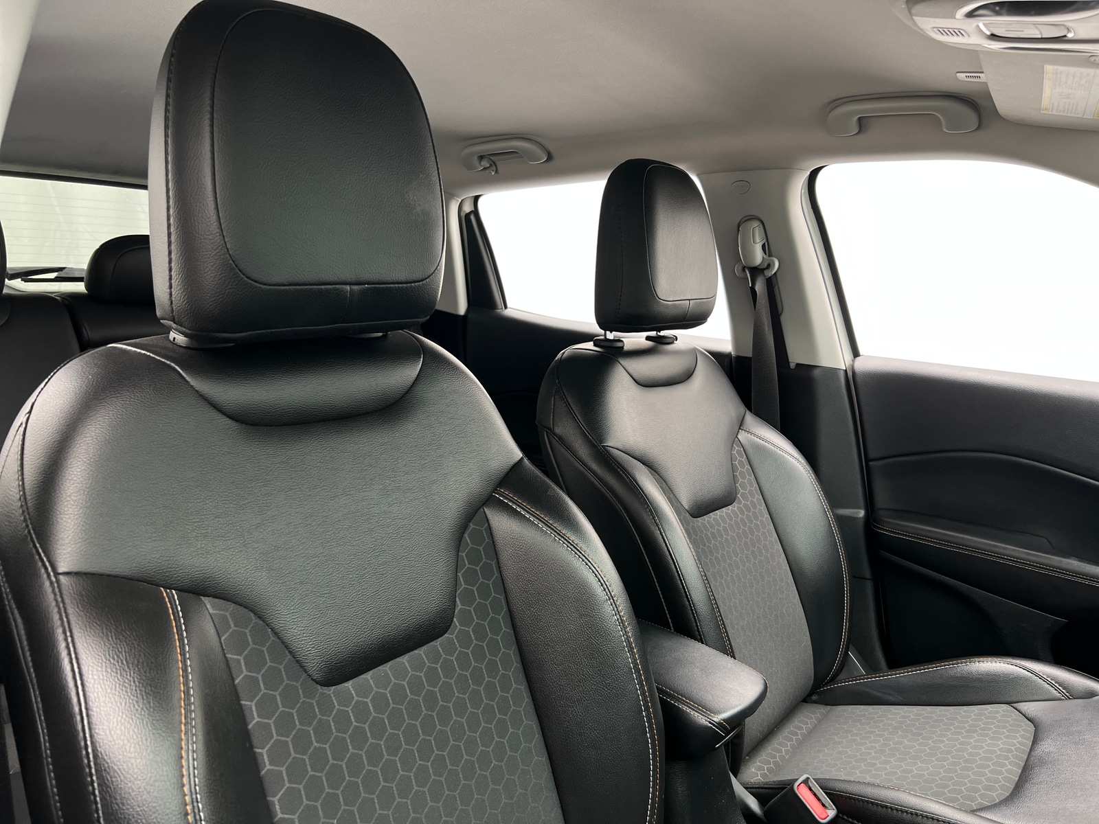 Thumbnail: 2018 Jeep Compass - 2