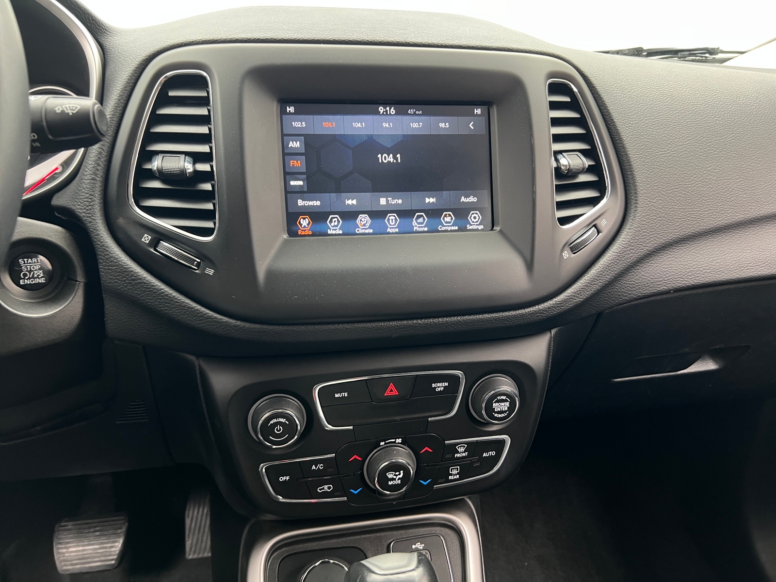 Thumbnail: 2018 Jeep Compass - 4