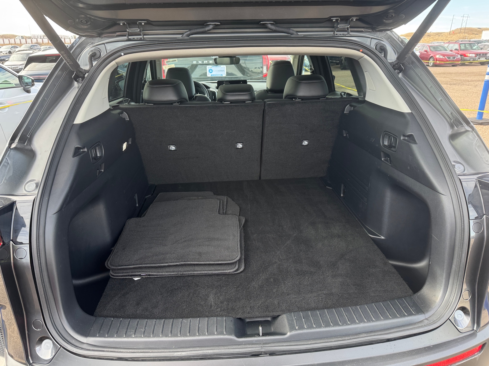 Thumbnail: 2025 Mazda CX-50 - 6